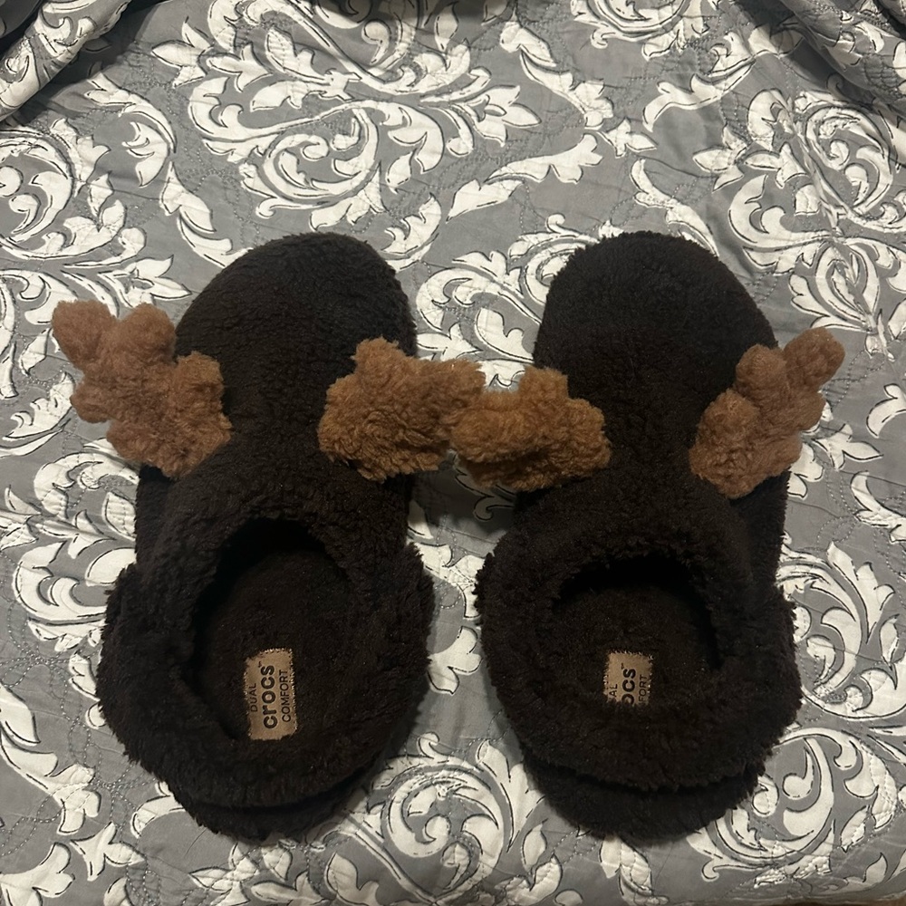 Crocs Classic Cozzzy Reindeer Slipper